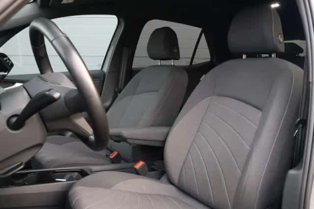 Volkswagen ID.3 (2023) thumbnail 5