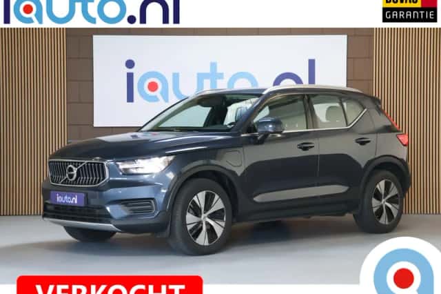 Volvo XC40 (2022) thumbnail 1