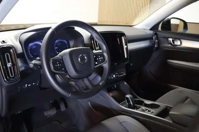 Volvo XC40 (2022) thumbnail 12