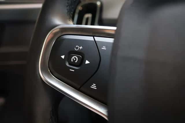 Volvo XC40 (2022) thumbnail 13