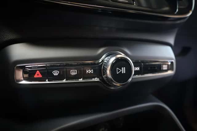 Volvo XC40 (2022) thumbnail 17