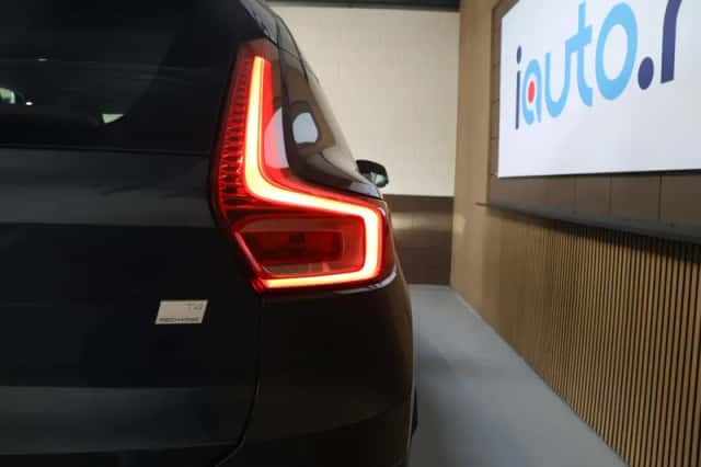 Volvo XC40 (2022) thumbnail 19