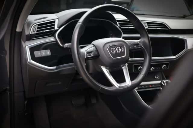 Audi Q3 (2022) thumbnail 11