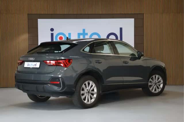 Audi Q3 (2022) thumbnail 5