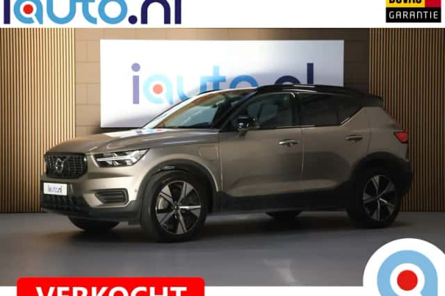 Volvo XC40 (2022) thumbnail 1
