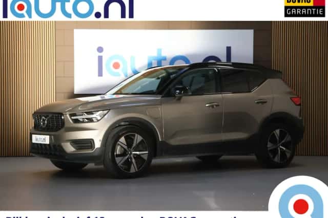 Volvo XC40 (2022) thumbnail 1