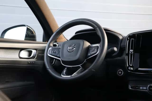 Volvo XC40 (2022) thumbnail 6