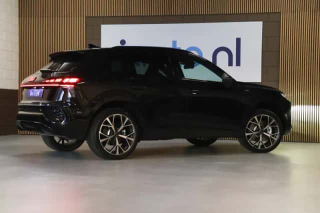 Audi Q3 (2026) thumbnail 4
