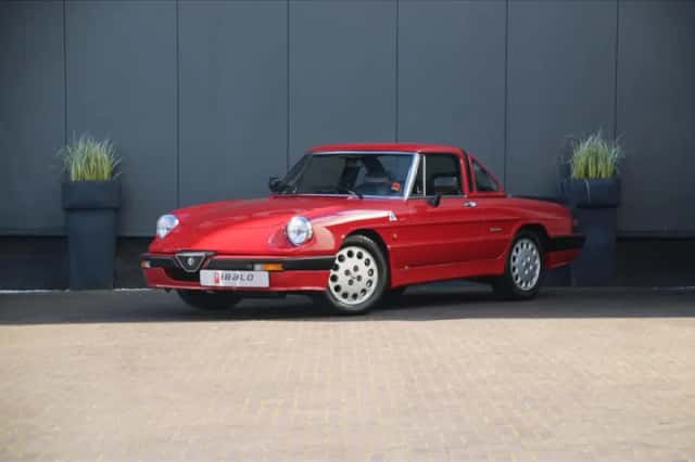 Alfa Romeo Spider (1989) thumbnail 20