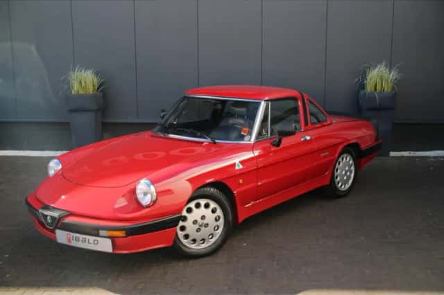 Alfa Romeo Spider (1989) thumbnail 21