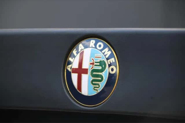Alfa Romeo Spider (1989) thumbnail 22