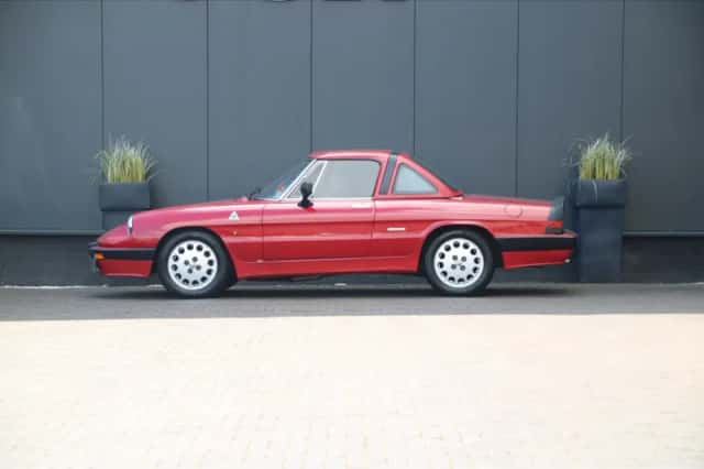 Alfa Romeo Spider (1989) thumbnail 31