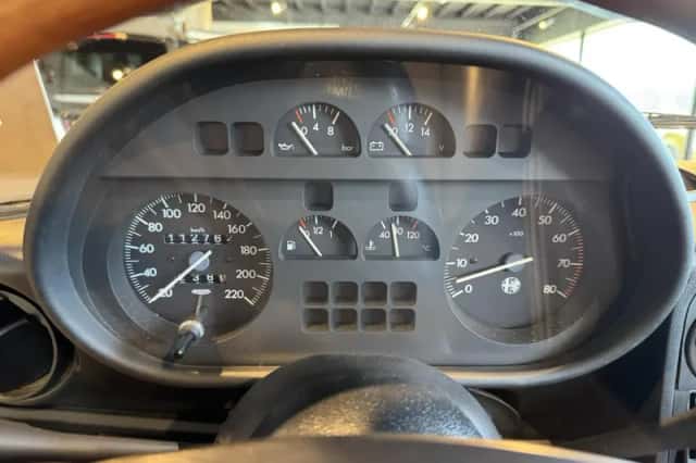 Alfa Romeo Spider (1989) thumbnail 5