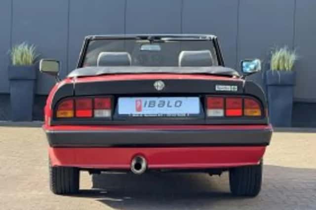 Alfa Romeo Spider (1989) thumbnail 74