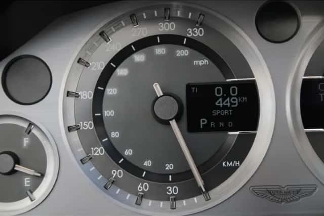 Aston Martin DB9 (2006) thumbnail 11