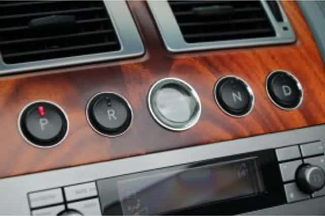 Aston Martin DB9 (2006) thumbnail 47