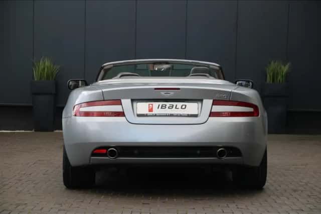 Aston Martin DB9 (2006) thumbnail 8