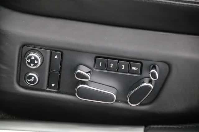 Bentley Flying Spur (2006) thumbnail 16