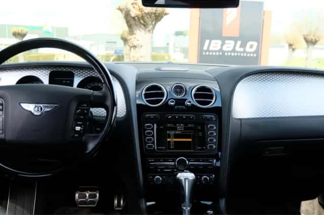 Bentley Flying Spur (2006) thumbnail 24