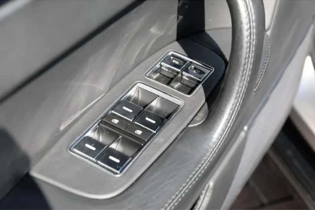 Bentley Flying Spur (2006) thumbnail 27