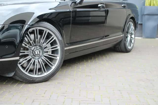 Bentley Flying Spur (2006) thumbnail 35