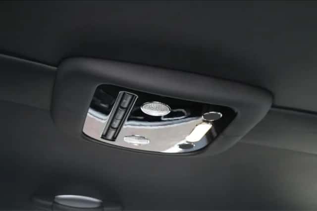 Bentley Flying Spur (2006) thumbnail 43
