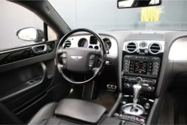 Bentley Flying Spur (2006) thumbnail 46