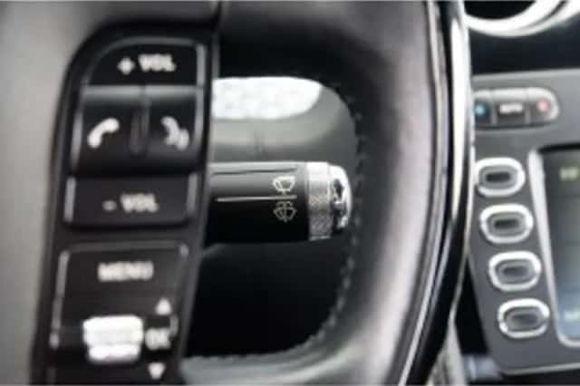 Bentley Flying Spur (2006) thumbnail 74