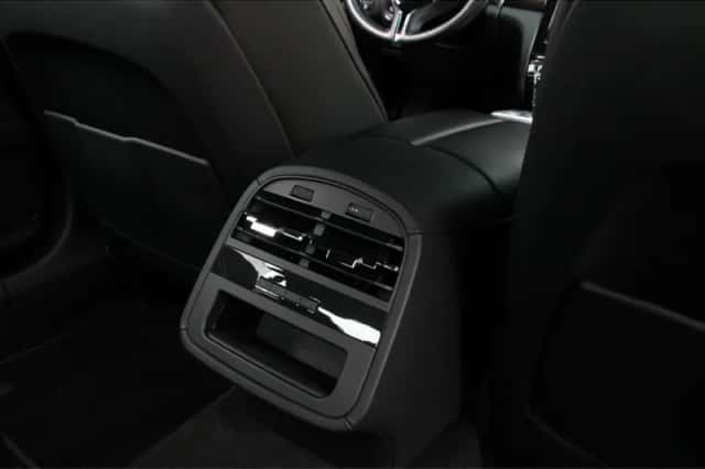Maserati Quattroporte (2014) thumbnail 22