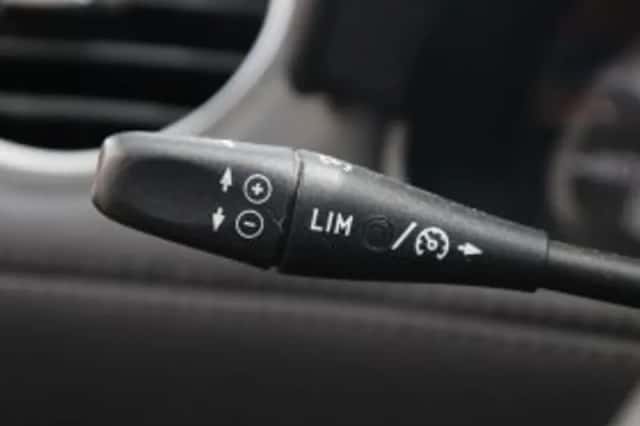 Mercedes-Benz SL-Klasse (2009) thumbnail 73