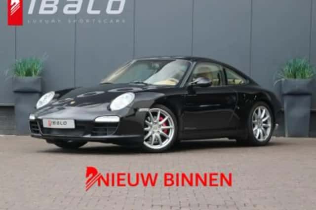 Porsche 911 (2010) thumbnail 1