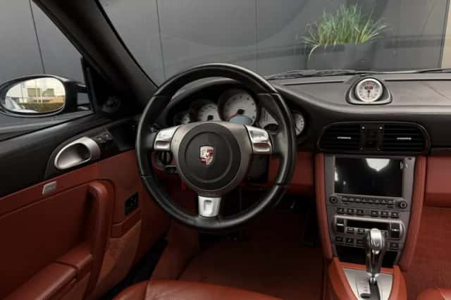 Porsche 911 (2006) thumbnail 5