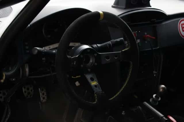 Subaru BRZ (2015) thumbnail 18