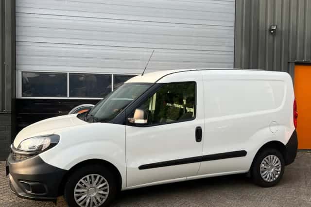 Fiat Doblò (2020) thumbnail 2