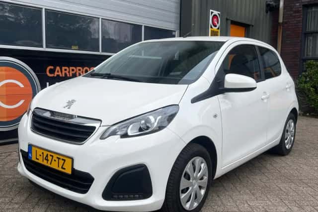 Peugeot 108 (2021) thumbnail 3