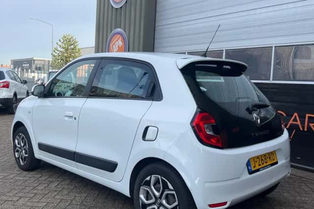Renault Twingo (2020) thumbnail 2