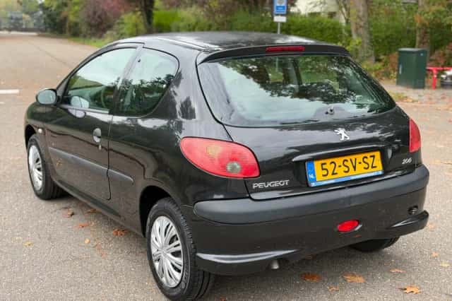 Peugeot 206 (2006) thumbnail 3
