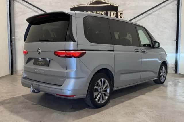 Volkswagen Multivan (2020) thumbnail 6