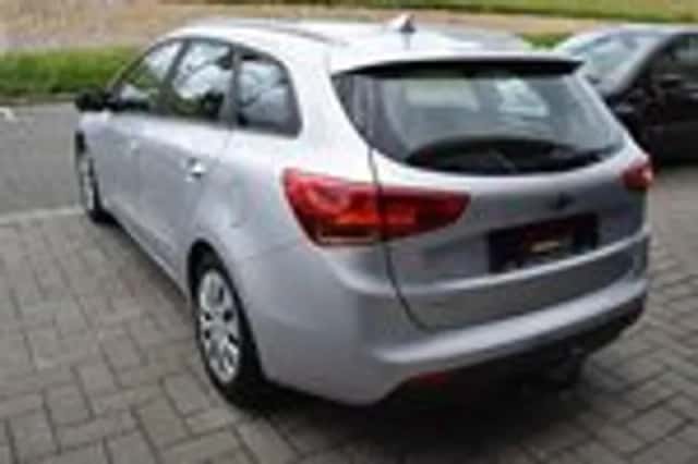 Kia Cee'd (2017) thumbnail 11