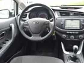 Kia Cee'd (2017) thumbnail 16