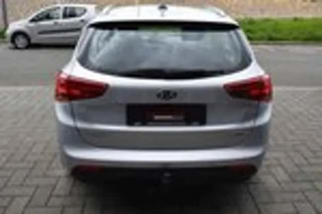 Kia Cee'd (2017) thumbnail 9