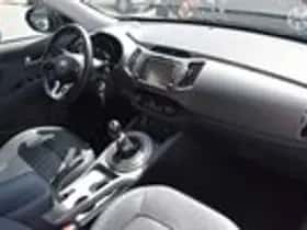 Kia Sportage (2015) thumbnail 19