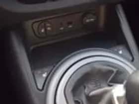Kia Sportage (2015) thumbnail 26
