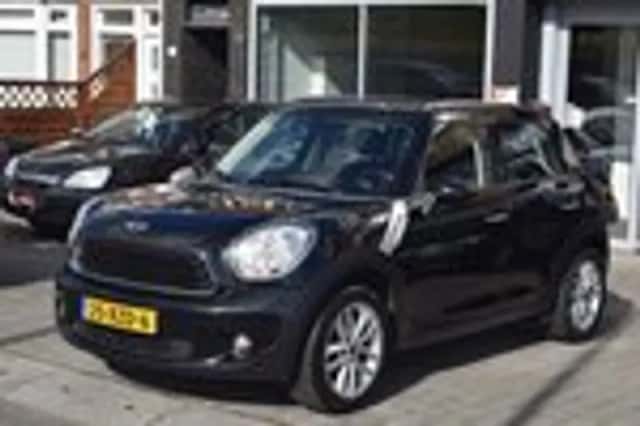 MINI Countryman (2012) thumbnail 2