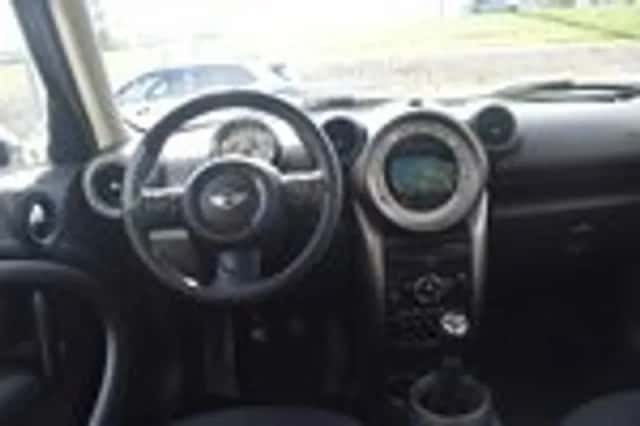MINI Countryman (2012) thumbnail 12