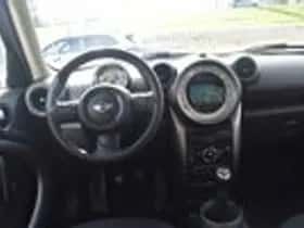 MINI Countryman (2012) thumbnail 12