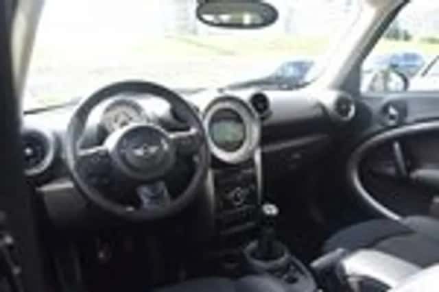 MINI Countryman (2012) thumbnail 13