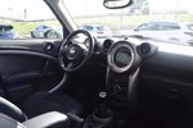 MINI Countryman (2012) thumbnail 17
