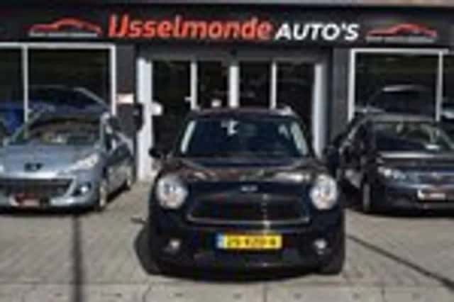 MINI Countryman (2012) thumbnail 3