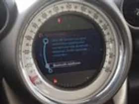 MINI Countryman (2012) thumbnail 23